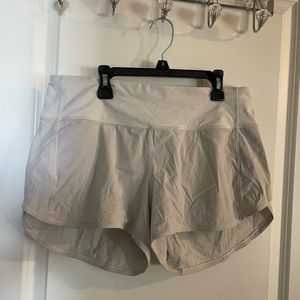 Lululemon speed up 2.5 shorts